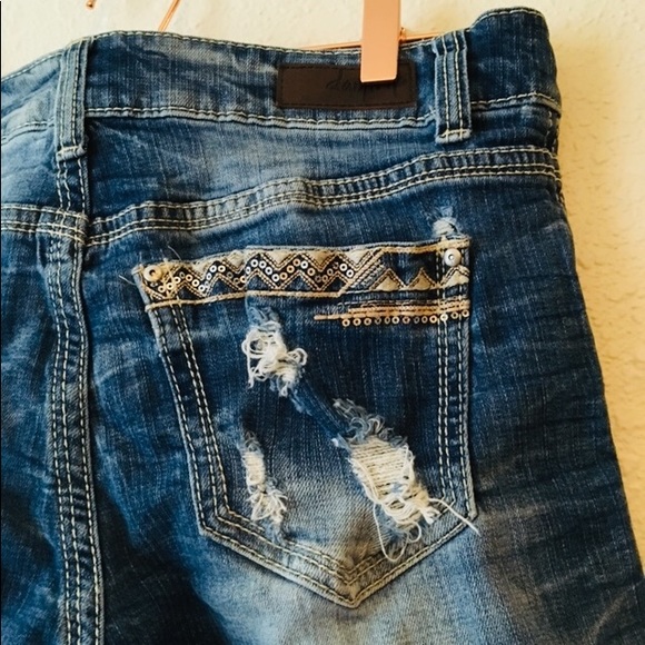 Daytrip Pants - Daytrip distressed Taurus boyfriend jean shorts